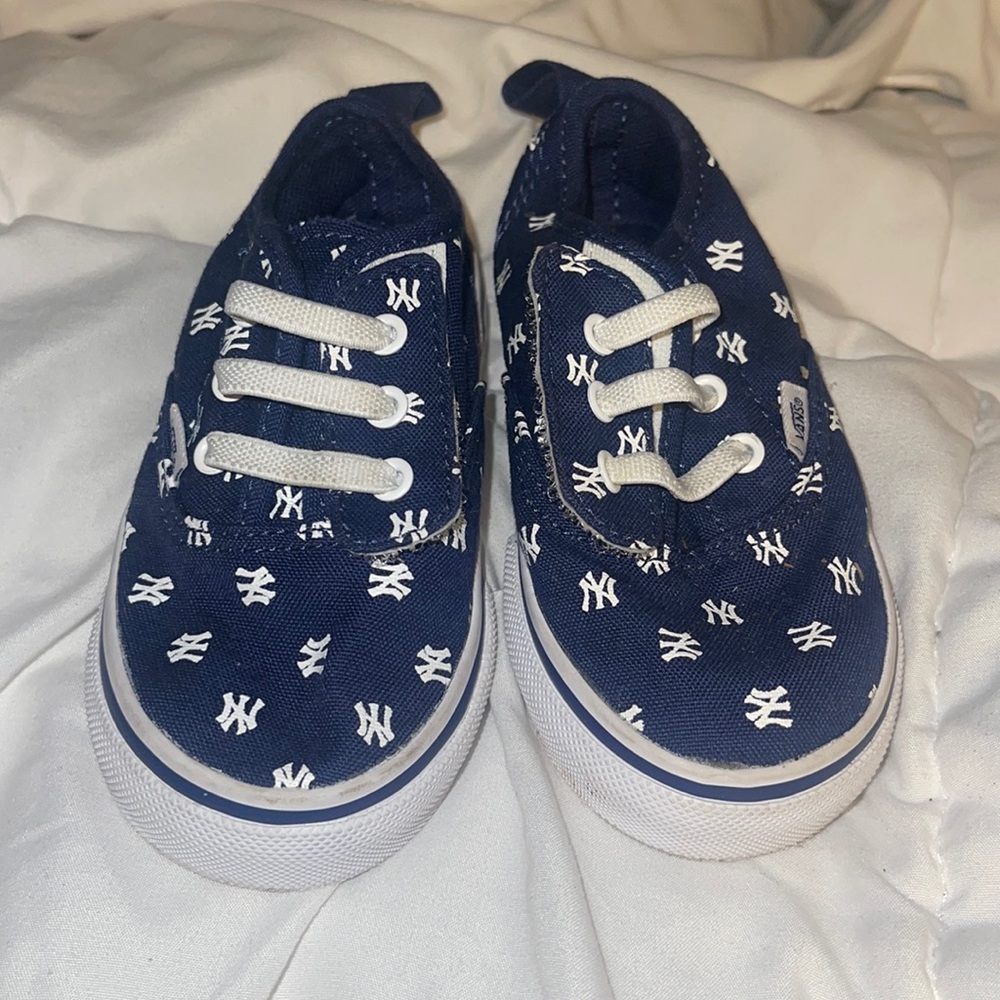 Kids Yankee Vans